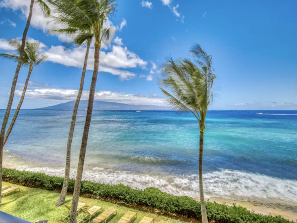 Pacific Ocean Almost at Your Door The number 1 Vacation Rental