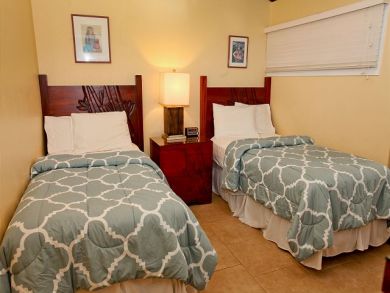 Khei 2 Bedroom Vacation Rental Option Beach, Pool Views!