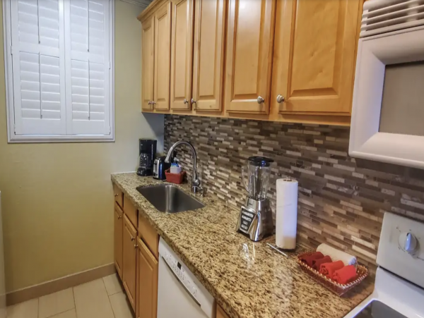 Kihei Vacation Rental Great Price for Five Star Views Oceanfront
