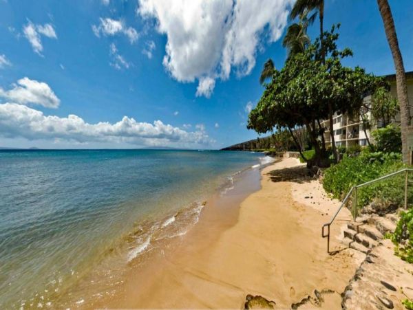 Kihei Vacation Rental Great Price for Five Star Views Oceanfront