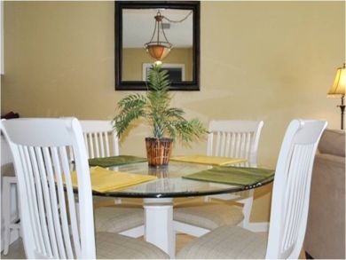 Dining room seats six