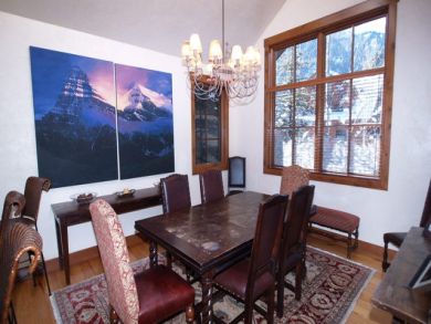Dining area seats six