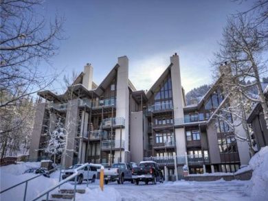 Ski vacation condo in Aspen, Colorado