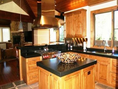 Fully equipped kitchen