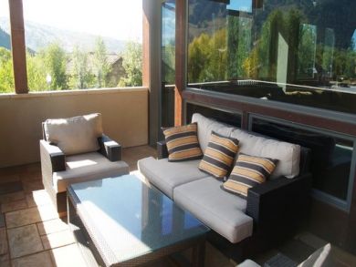 Furnished balcony