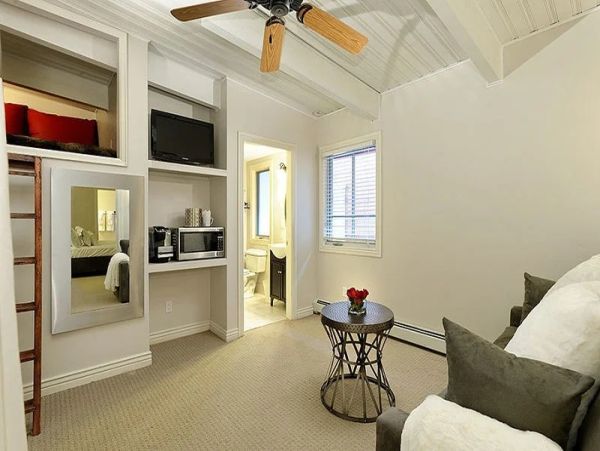 Ten Bedroom Luxury Walk to Lift Home in Aspen