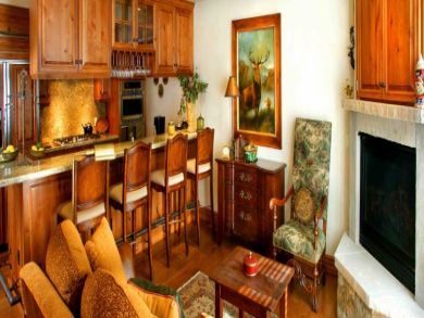 Open kitchen & living area