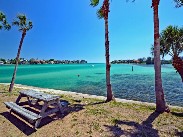 Siesta Key 2 Bedroom Plus Loft Luxury Townhome Private Pool!