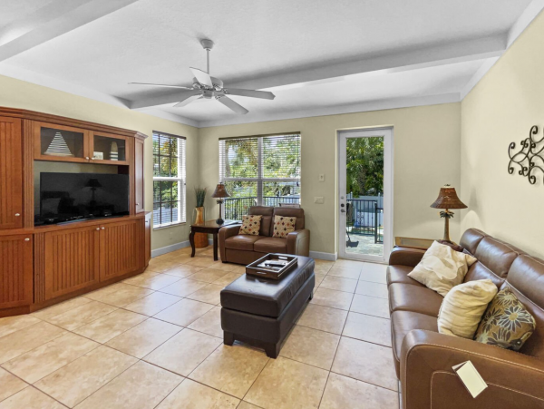 Siesta Key 2 Bedroom Plus Loft Luxury Townhome Private Pool!