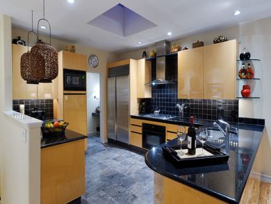 Gourmet kitchen