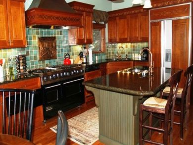 Fully equipped kitchen