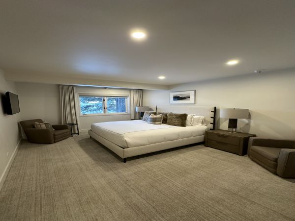 Snowmass  Six Bedroom Luxury Ski Home
