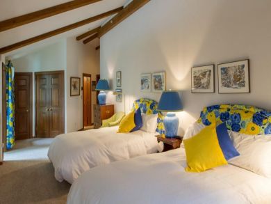 Golden Peak Ski In Ski Out Vail Vacation Rental Sleeps 12