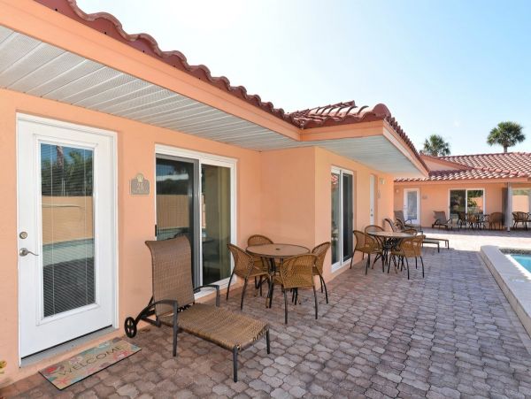 One Bedroom Value Anna Maria Island Rental Next to Beach