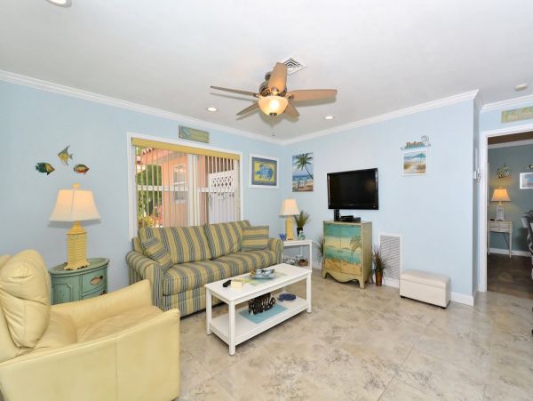 One Bedroom Value Anna Maria Island Rental Next to Beach