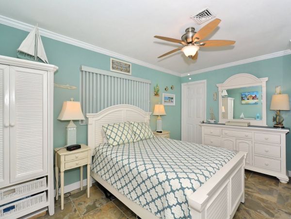 One Bedroom Value Anna Maria Island Rental Next to Beach