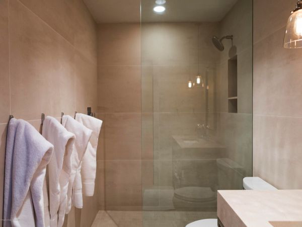 Rent Luxury Ski in Ski  Out Six Bedroom Homes Aspen