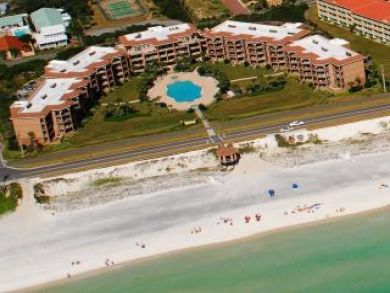 Gulf front condo for rent in Miramar Beach, Florida