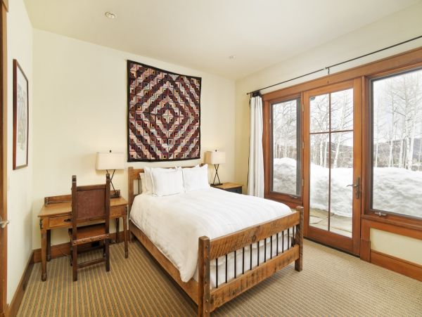 Snowmass Village Vacation Home Ski In/Ski Out Sleeps 17