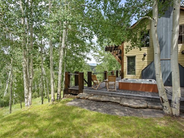 Snowmass Village Vacation Home Ski In/Ski Out Sleeps 17