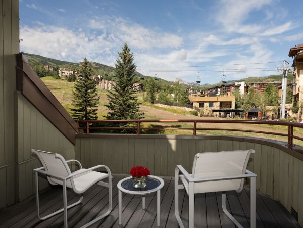 Ski in Ski Out Four Bedroom Vacation Home in Snowmass