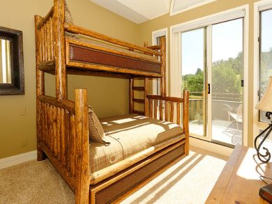 Bedroom 3 with one set of bunk beds