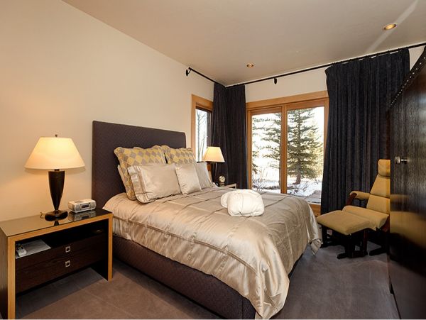 Snowmass Luxury  Direct Ski in Ski Out 4 Bedroom Home