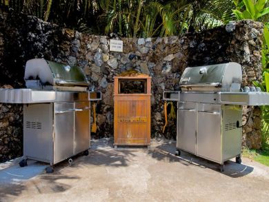 Shared grill area Shared grill area
