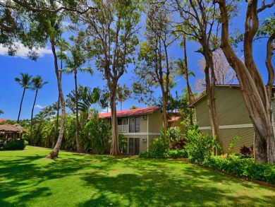 Lahaina Vacation Condo Sleeps Six Guests