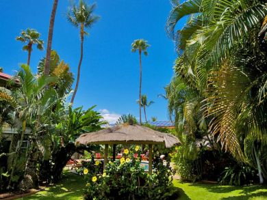 Lahaina Vacation Condo Sleeps Six Guests