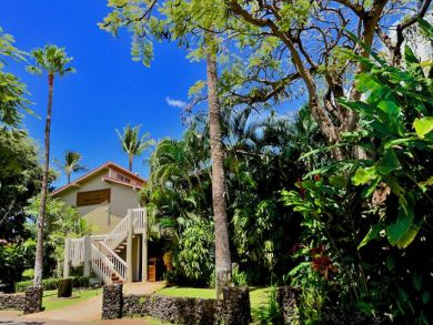 Lahaina Vacation Condo Sleeps Six Guests
