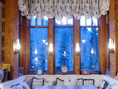 Breakfast nook