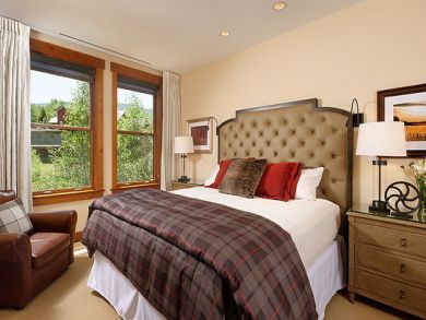 Master bedroom with queen bed