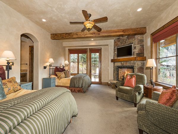Luxury Snowmass Rental Home with Private Hot Tub Sleeps 10