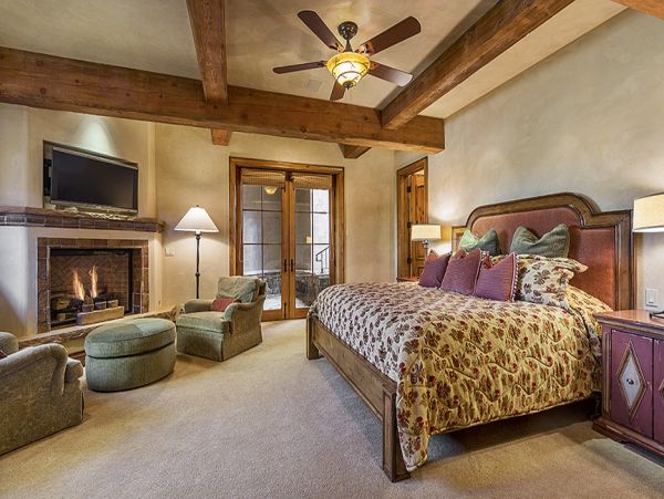 Luxury Snowmass Rental Home with Private Hot Tub Sleeps 10