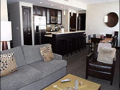 New Construction Modern Ski in/Ski out Condo Sleeps 5