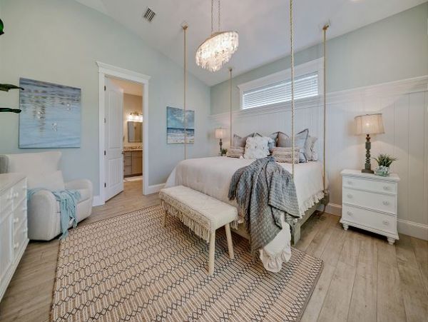 One of the Few Five Bedroom Rentals on Anna Maria Island
