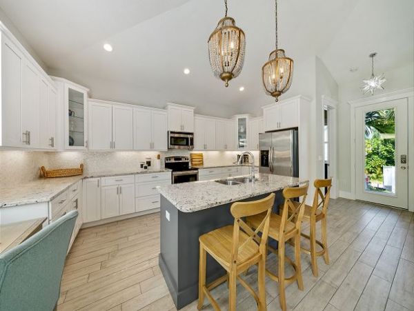 One of the Few Five Bedroom Rentals on Anna Maria Island