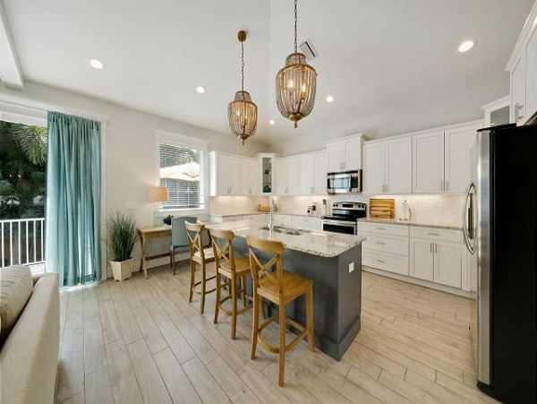 One of the Few Five Bedroom Rentals on Anna Maria Island