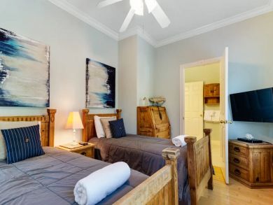 Luxury Anna Maria Rental  3 Bedrooms Sleeps 6