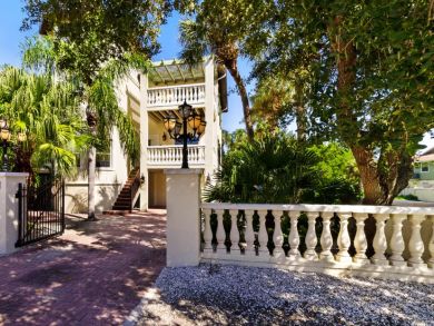 Luxury Anna Maria Rental  3 Bedrooms Sleeps 6