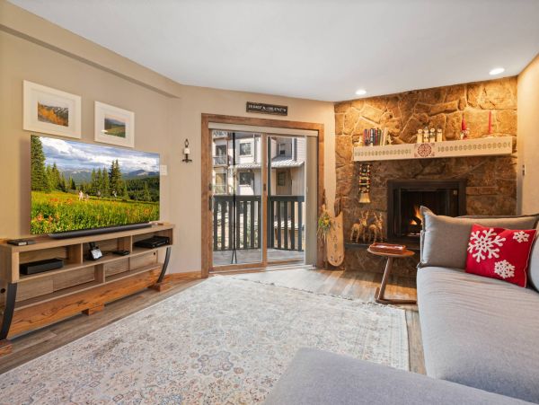 Luxury Vail Condo One-Bedroom in Lionshead Village