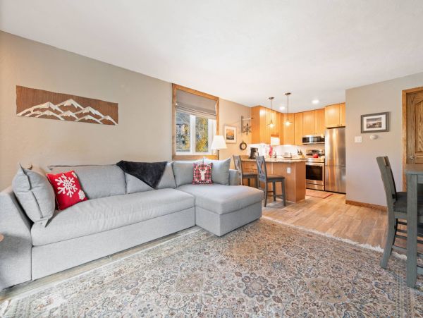 Luxury Vail Condo One-Bedroom in Lionshead Village