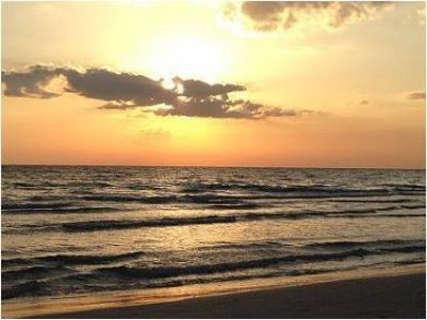 Vacation rental in Bradenton Beach, Florida with beautiful sunset views