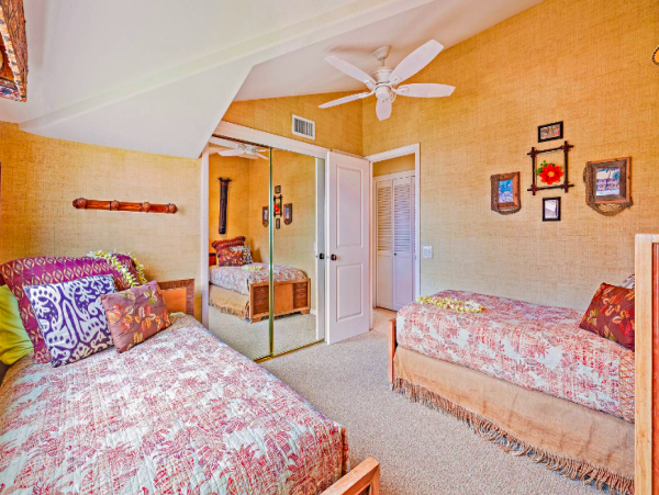 Oceanfront Paradise: A Luxurious Maui 4-Bedroom Retreat
