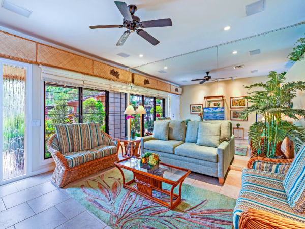 Oceanfront Paradise: A Luxurious Maui 4-Bedroom Retreat