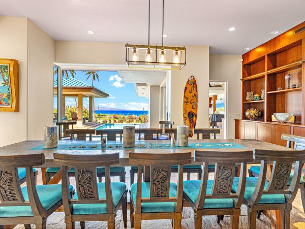 Oceanfront Luxury Beach Retreat in Kaanapali, Maui