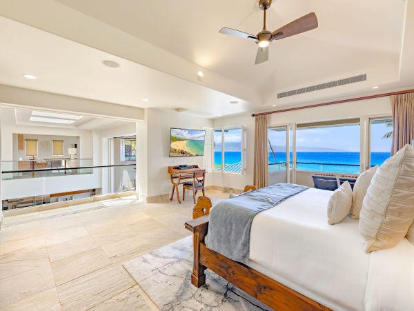 Oceanfront Luxury Beach Retreat in Kaanapali, Maui