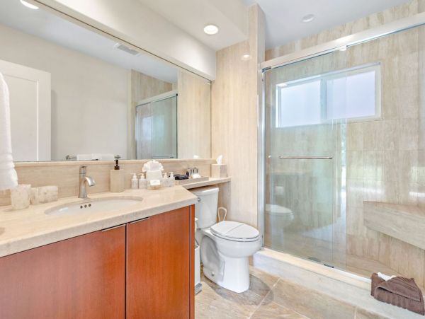 Oceanfront Luxury Beach Retreat in Kaanapali, Maui