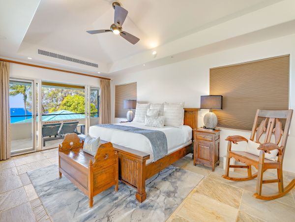 Oceanfront Luxury Beach Retreat in Kaanapali, Maui